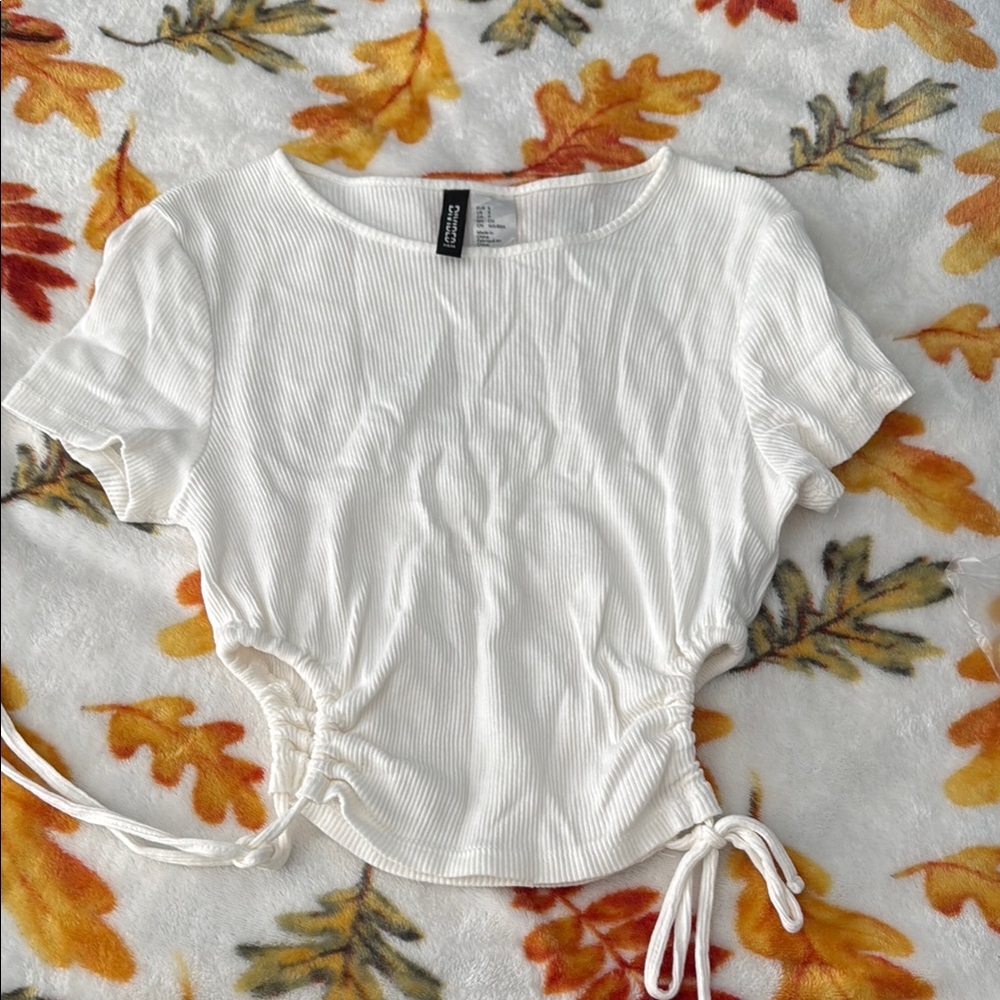 H&M White Ribbed Crop Top
